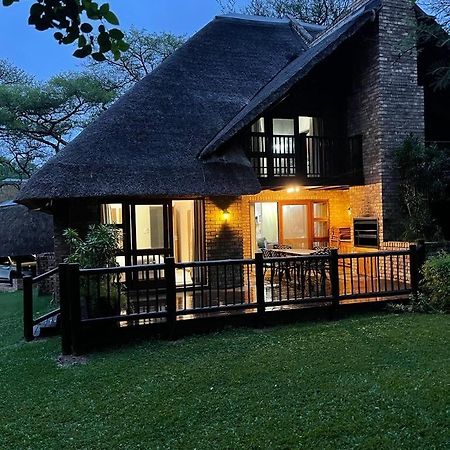 Inyamatane Luxury Lodge Hazyview Exteriör bild