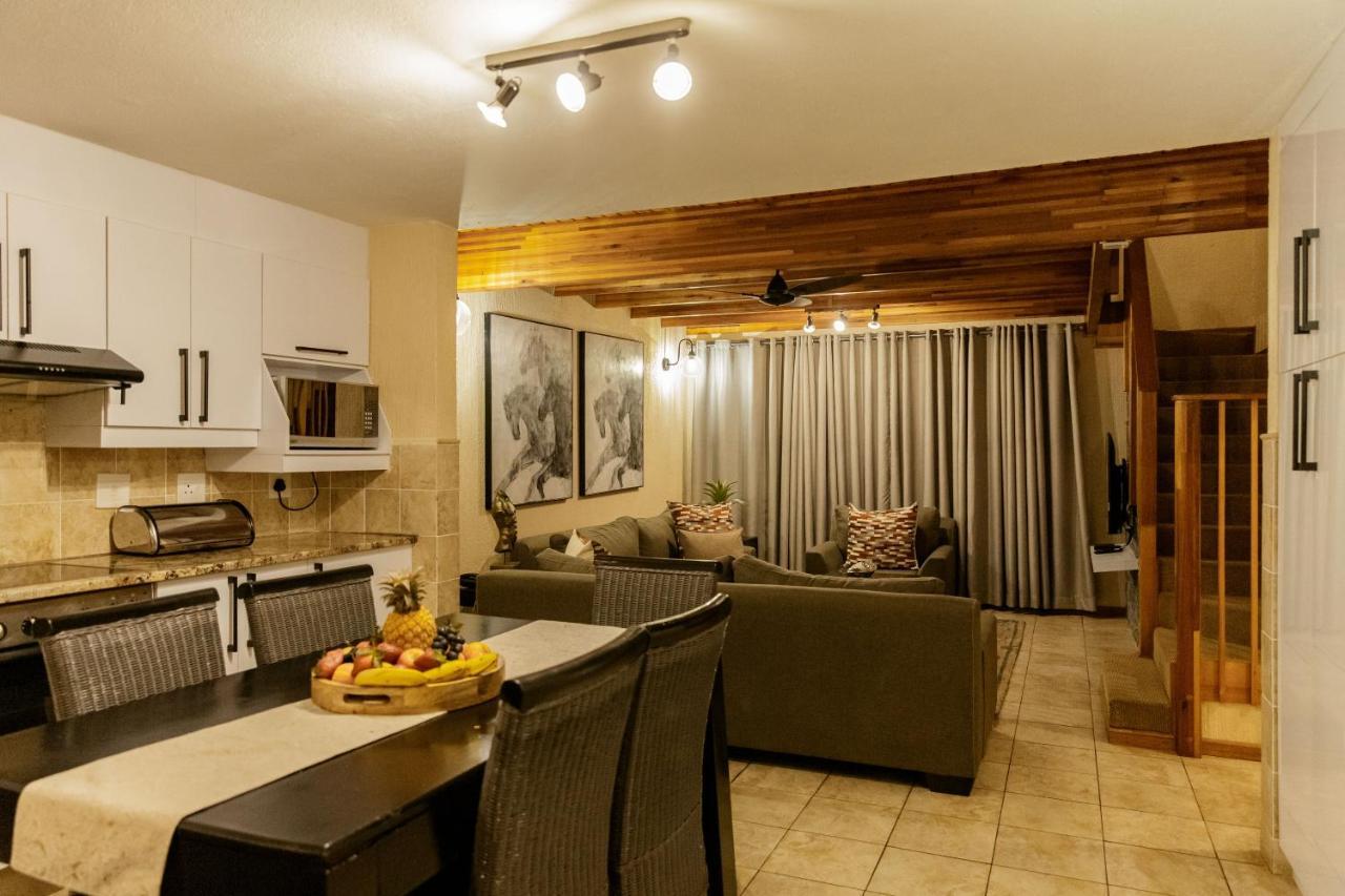 Inyamatane Luxury Lodge Hazyview Exteriör bild